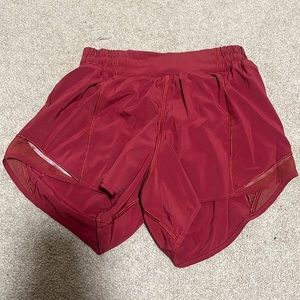 Chianti 4 inch hotty hot shorts lululemon